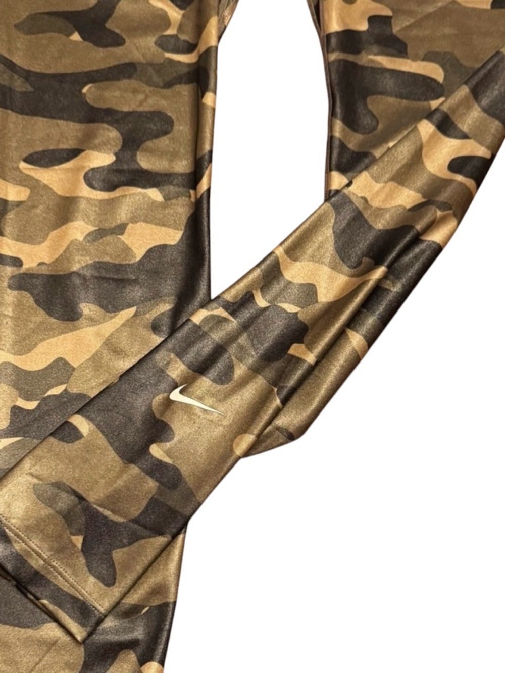 Nike Women’s Dri-Fit Camo Print Leggings - Picture 6 of 8